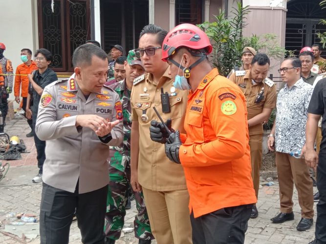 Wali Kota Medan Tinjau Evakuasi Korban Ledakan Rumah di Grand Polonia