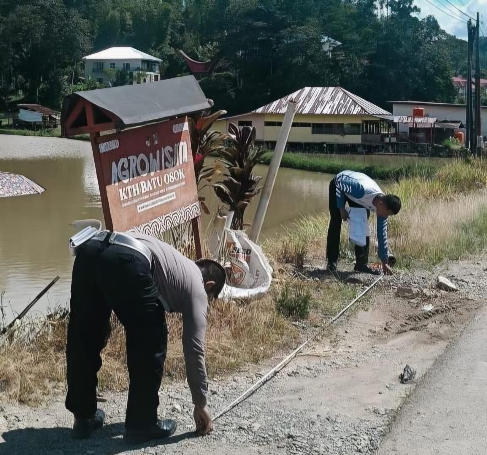 *SATLANTAS POLRES TORAJA UTARA TETAPKAN PENGENDARA MOGE SEBAGAI TERSANGKA ATAS KELALAIAN YANG MENGAKIBATKAN KORBAN MENINGGAL DUNIA DI NANGGALA*