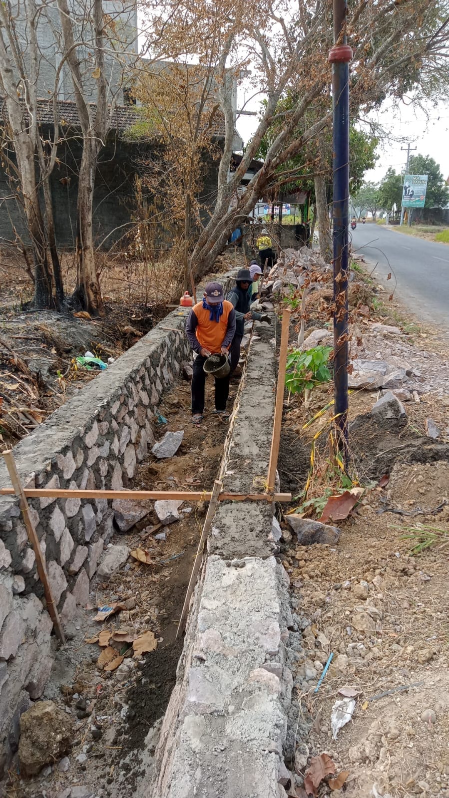 Pembangunan Drainase yang Dibiayai Oleh Dinas Pekerjaan Umum dan Penataan Ruang