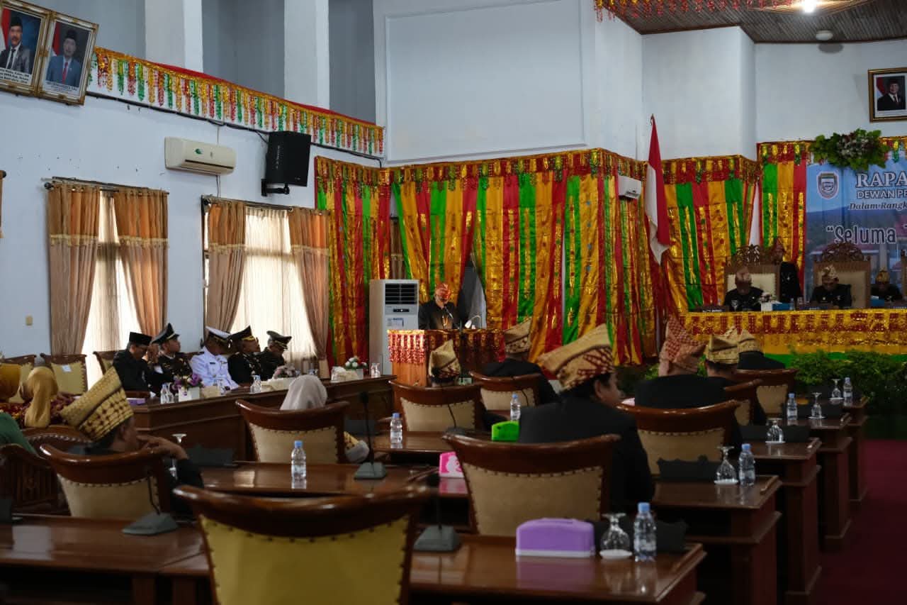 Bupati dan Wabup Hadiri Paripurna HUT Seluma ke-23, Teguhkan Semangat Membangun Daerah
