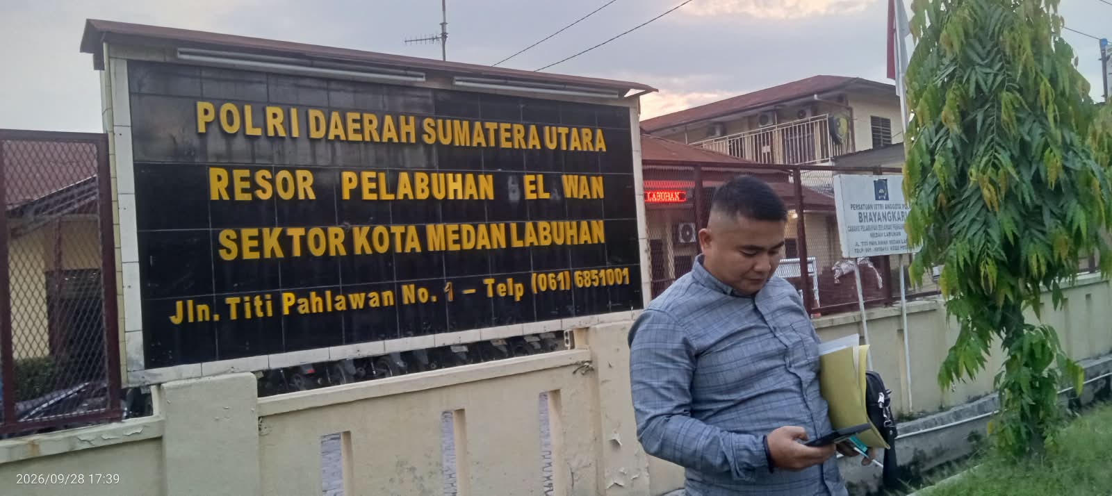 KUASA HUKUM OPELISMAN GIAWA, S.H., M.H. BANTAH TUDUHAN DUGAAN PENCURIAN TERHADAP KLIENNYA