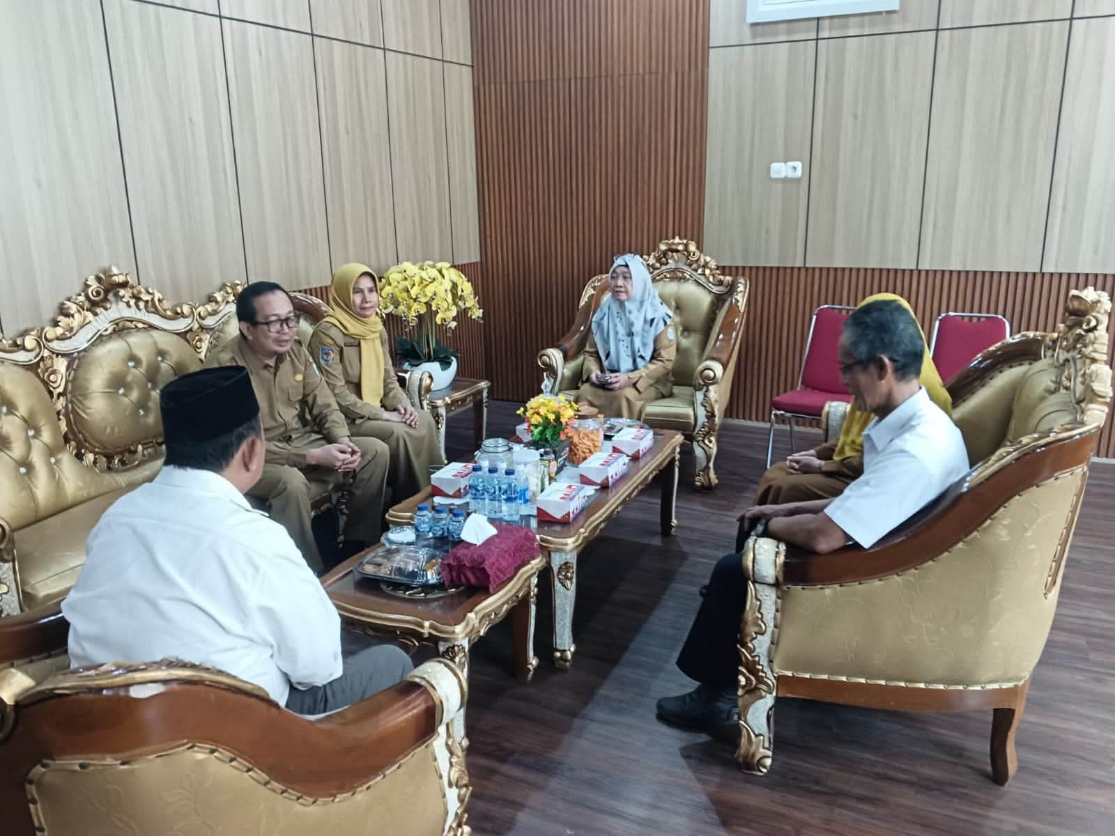 Tim Monitoring Keterbukaan Informasi Publik Provinsi Bengkulu Kunjungi Pemkab Seluma