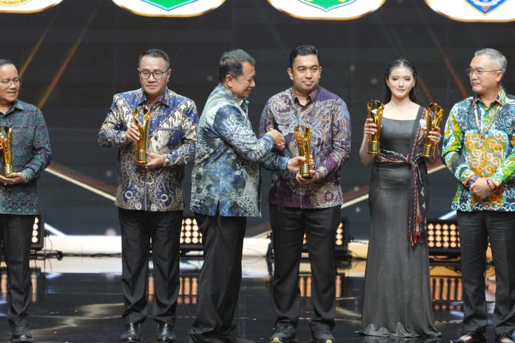 Qresto Optimalkan Pajak Daerah, Rico Waas Raih Award 2026