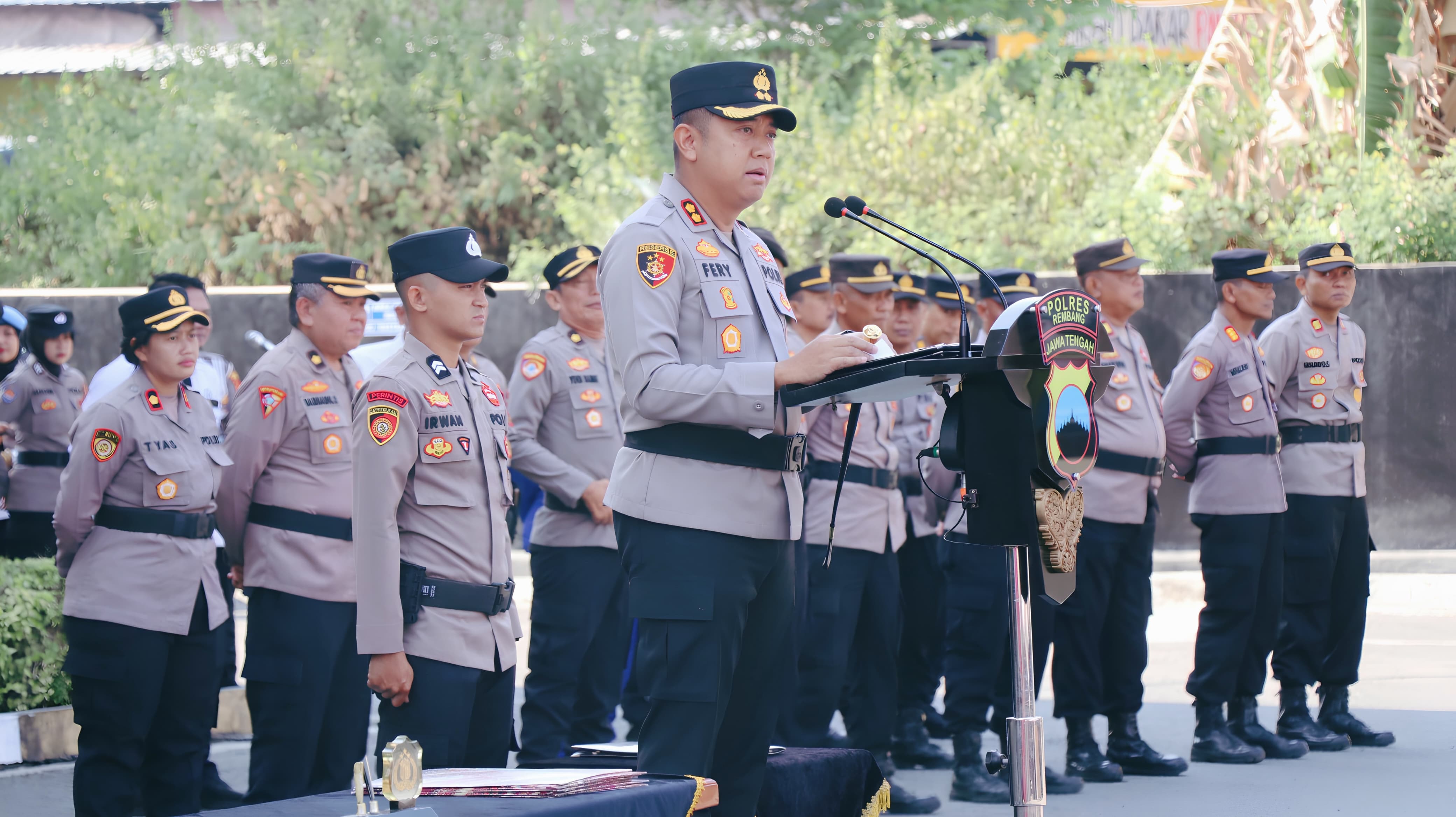 Kapolres Rembang Pimpin Sertijab Kapolsek Rembang,Pamotan,Sumber,Sluke,Pancur dan Kasi Propam