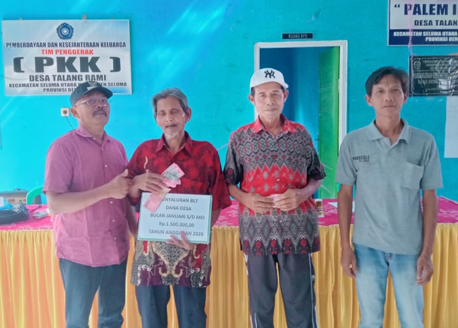 Pemdes Talang Rami 14 Bantu Warga KPM BLT