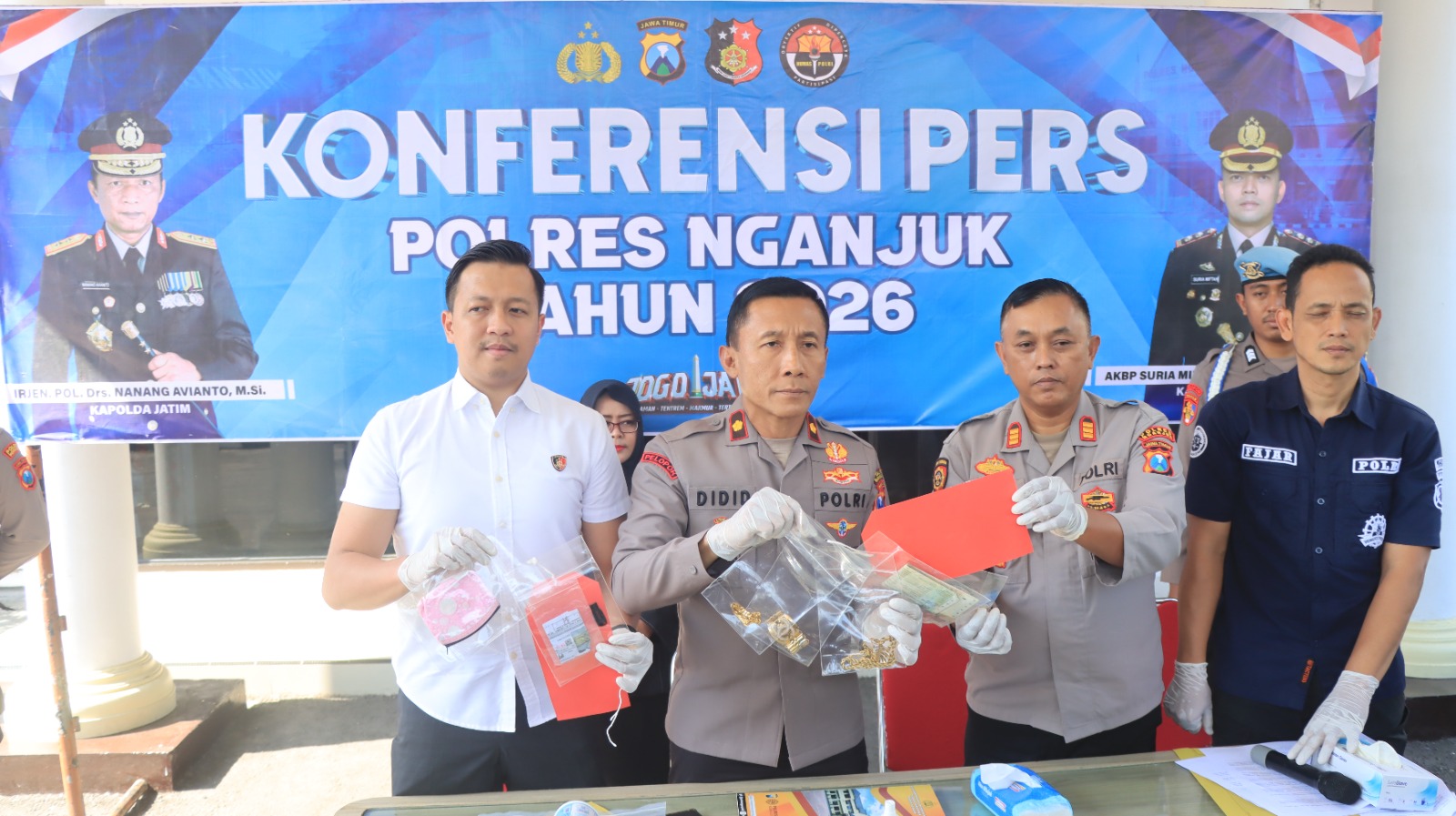 Usai Antar Penumpang ke Nganjuk, Driver Taksi Online Diduga Bawa Kabur Perhiasan