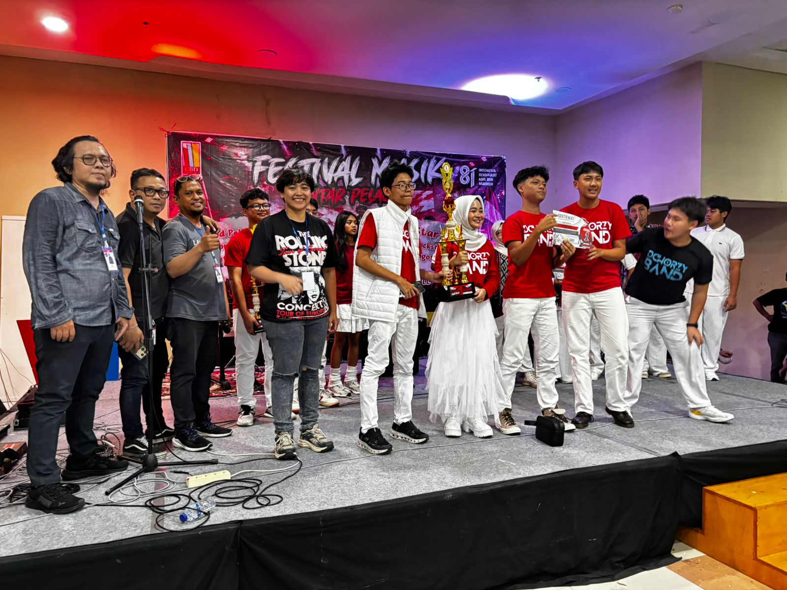 Festival Band Semarakkan HUT RI ke 81 di CBD Mall Ciledug, Band D Chorzy Raih Juara Pertama
