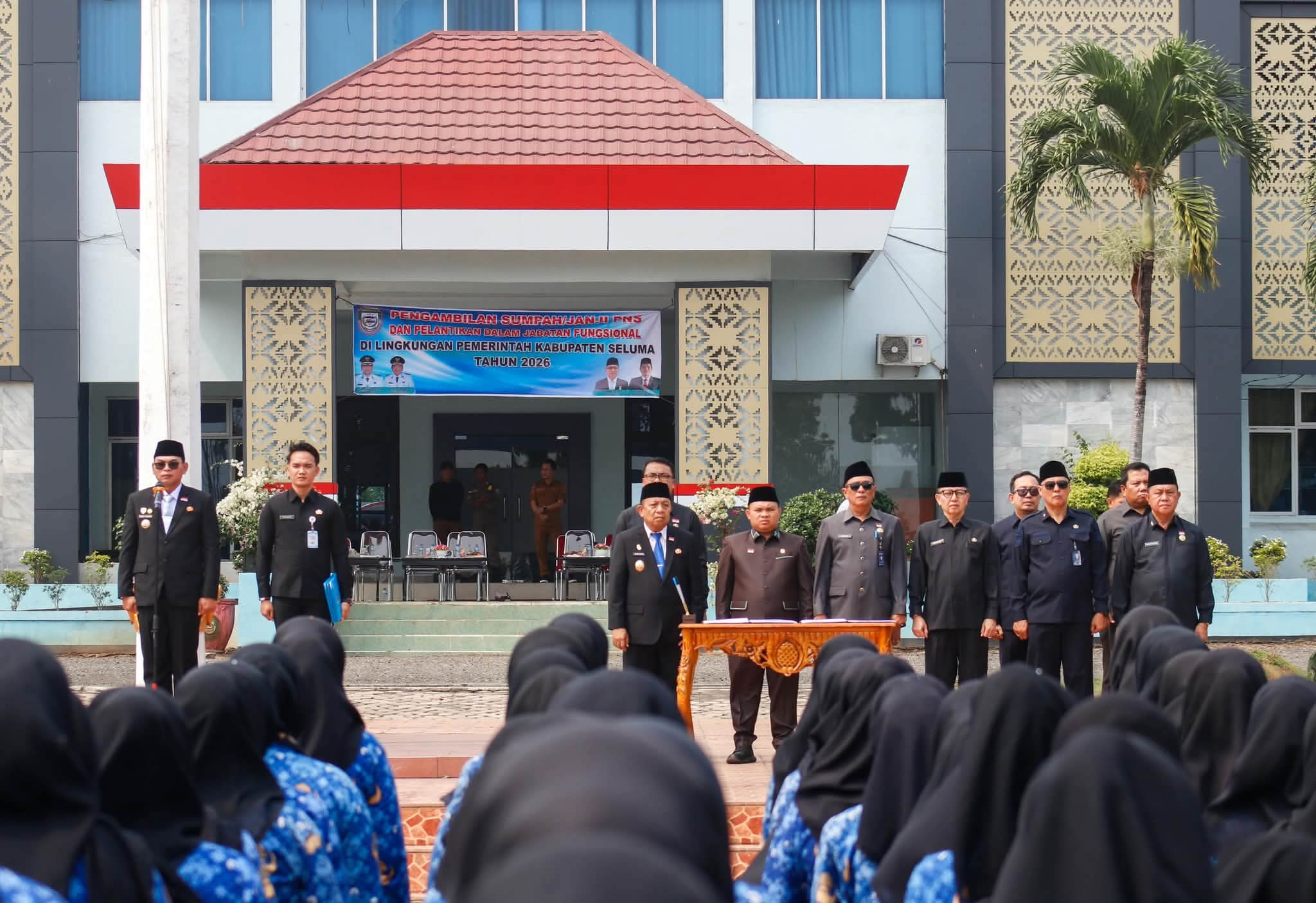 100 Persen 888 CPNS dilantik Langsung Teddy Rahman,SE.,M.M Jadi PNS