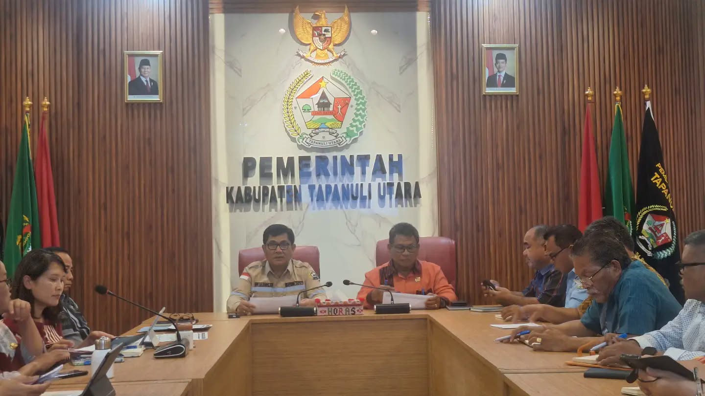 Pemkab Taput Siapkan Tanggul Aek Sigeaon Jadi Sentra Kuliner Malam