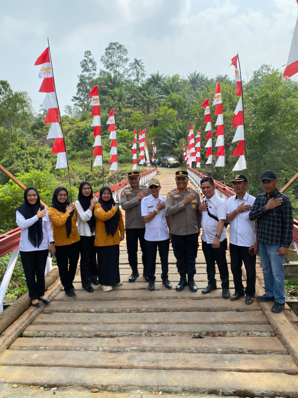 Peresmian Jembatan Merah Putih Presisi di Desa Napal Jungur Kecamatan Lubuk Sandi Kabupaten Seluma