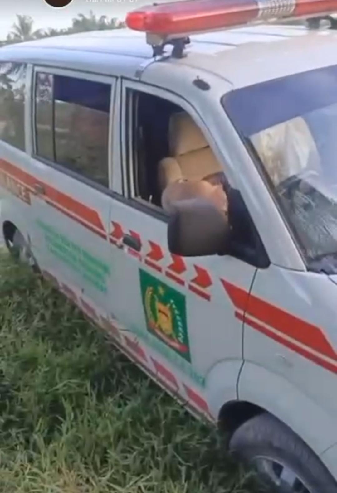 Dugaan Penyalahgunaan Ambulans Desa di Langkat, Diduga Dipakai Anak Kades untuk Belajar Mengemudi hingga Masuk Parit