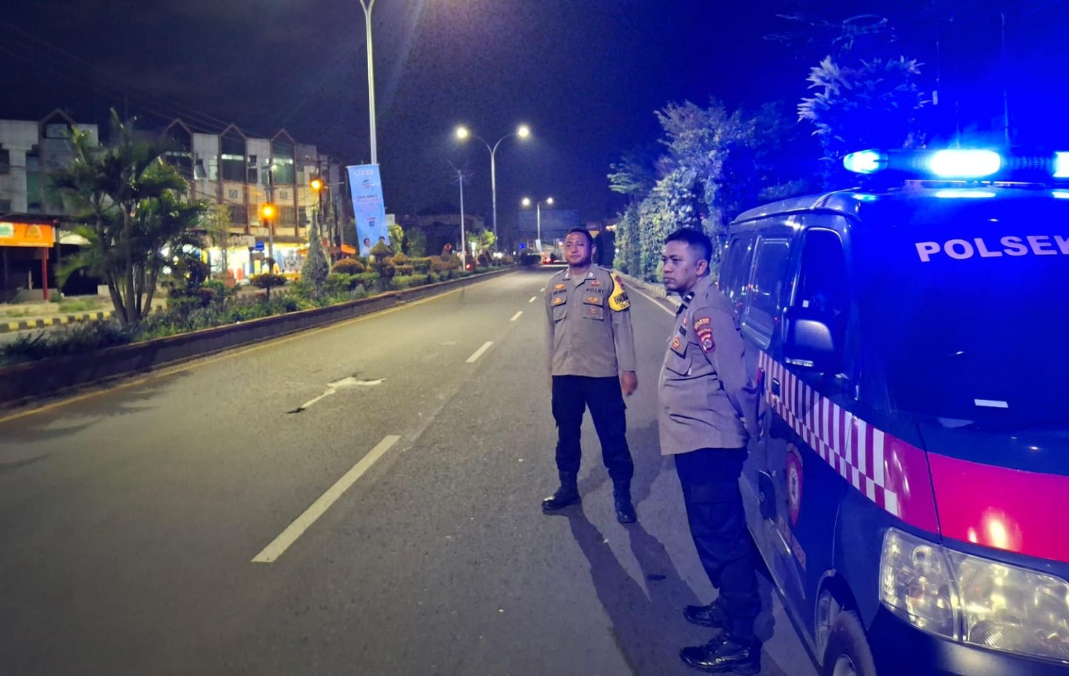 Tekan Kriminalitas Malam Hari Melalui BLUE PATROL – JURNAL POLISI